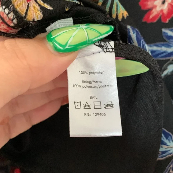 Venus Cold Shoulder Floral Top - Picture 5 of 5